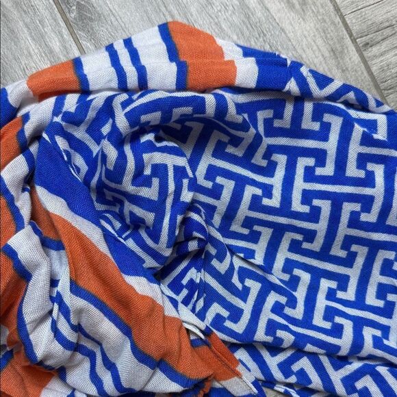 Blue and Orange Geometric Pattern Infinity Scarf Gators Colors - Picture 5 of 8